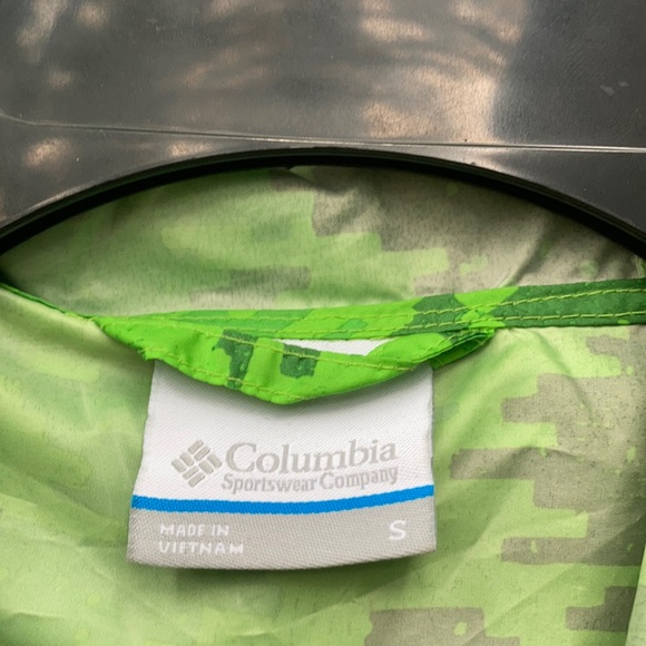 Men's PFG Terminal Deflector™ Windbreaker - Picture 3 of 4